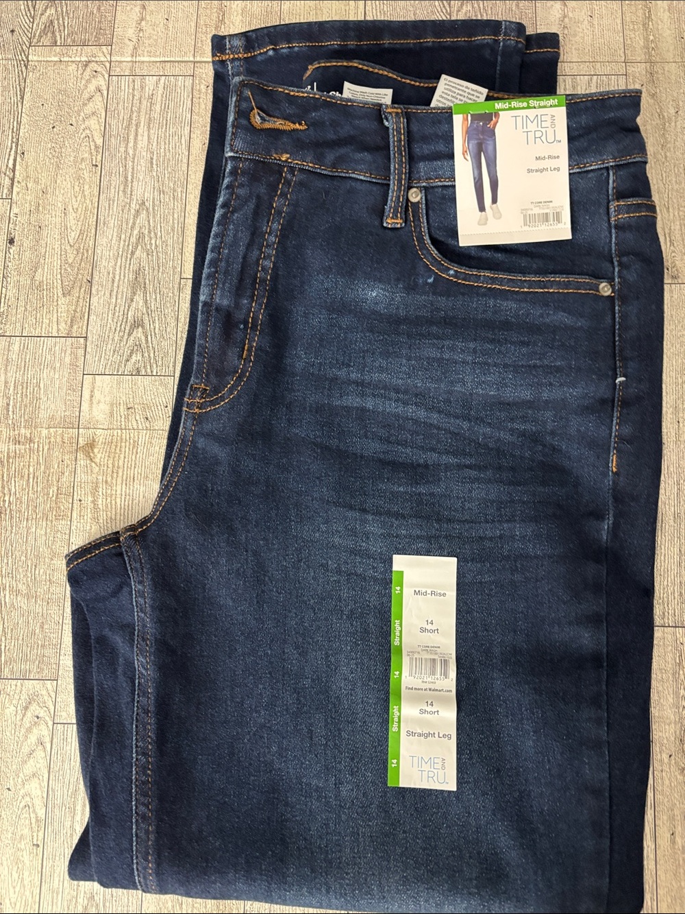 Time and Tru Women’s Dark Blue Mid-Rise Straight-Leg Jeans Sz 14 Short